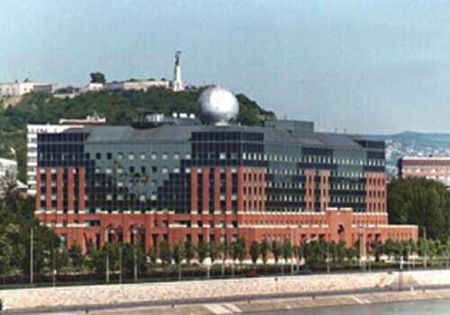 Eötvös Loránd University